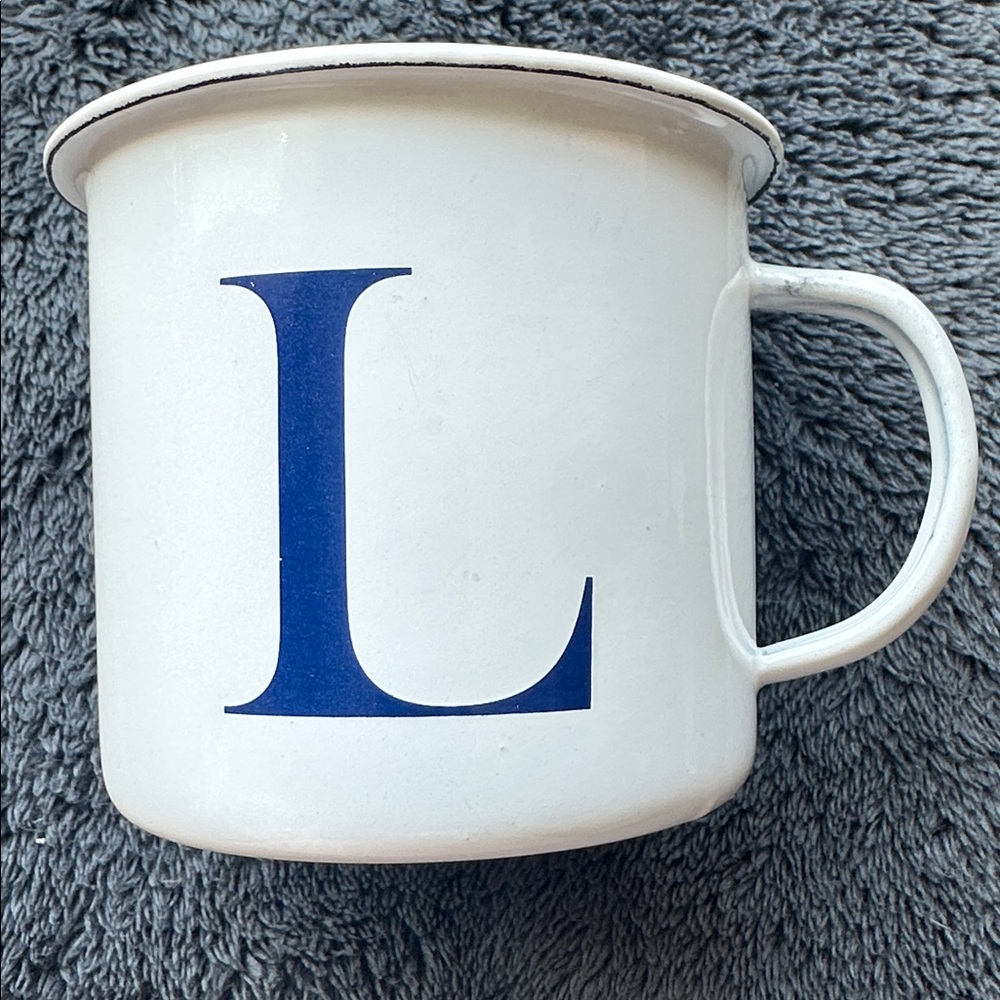 L enamel mug 18floz NWOB